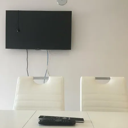 아파트 Apartma Bluemarin *